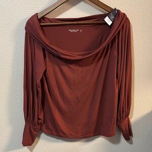 Abercrombie & Fitch Off-Shoulder Top